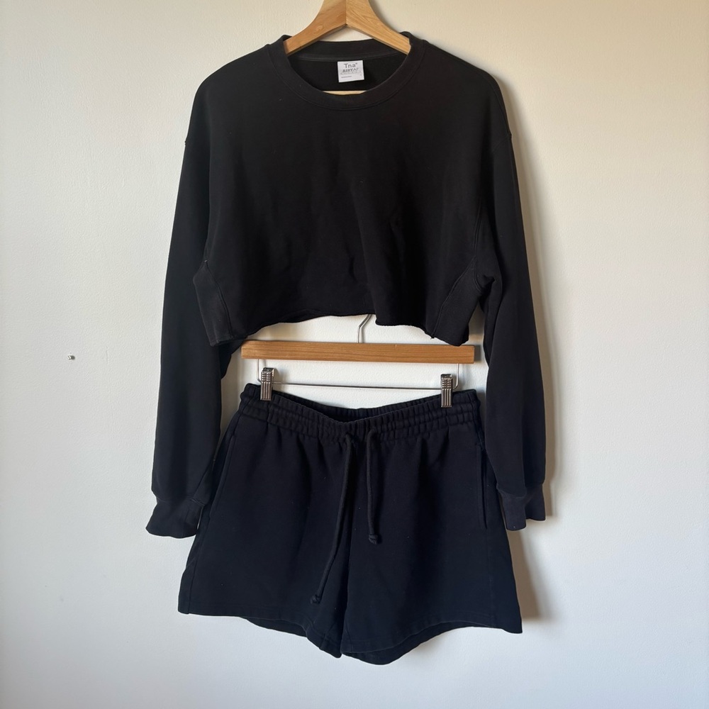 Aritzia Tna AiryAF Fleece Mega Cropped Crew Sweatshirt & Shorts set
